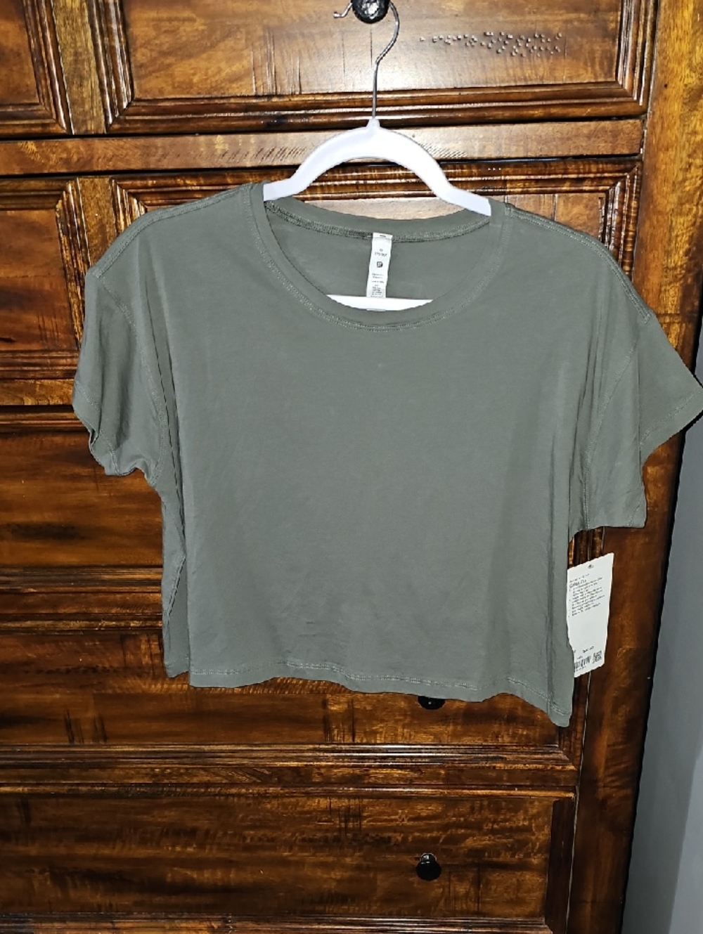 Lululemon Cates Tee, Nwts!! Womens Sz 6, GRSG! Sold Out, Cropped, Relaxed